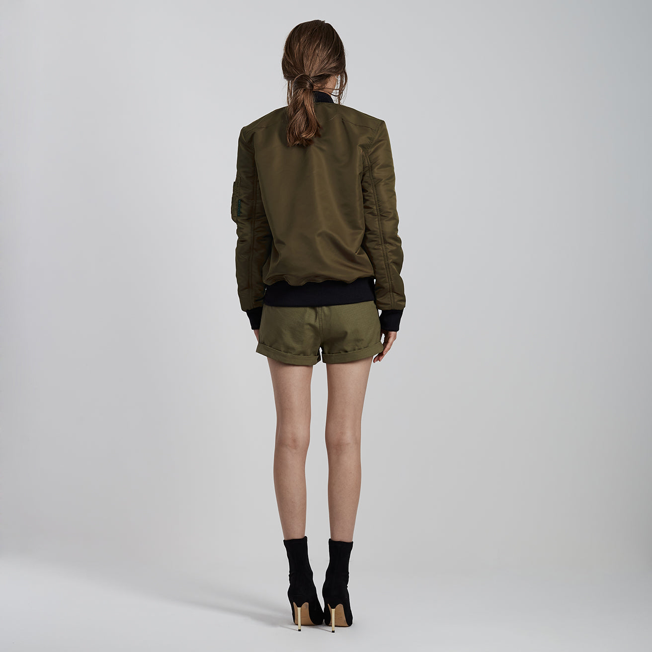 SIGNATURE BOMBER JACKET - Olive