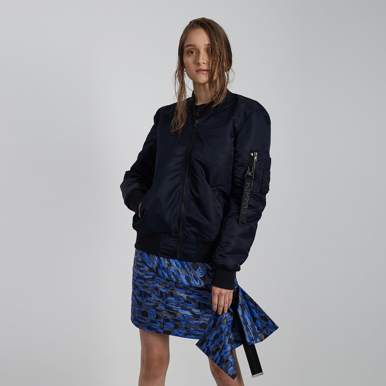 SIGNATURE BOMBER JACKET - Navy